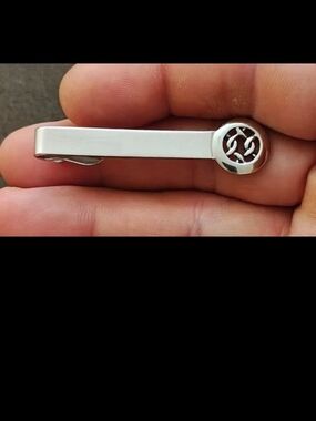 1950s Signed Swank Silver Tone Celtic Knot Tie Bar/Tie Clip